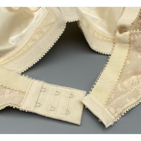 Playtex 18 Hour Bra 36B Beige No Wire Full Coverage Wide Straps Wireless 4693 - Picture 8 of 10